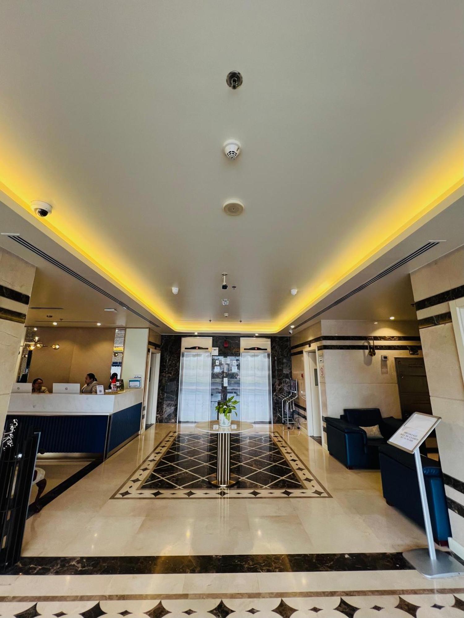 Baity Hotel Apartments Dubai Exteriör bild